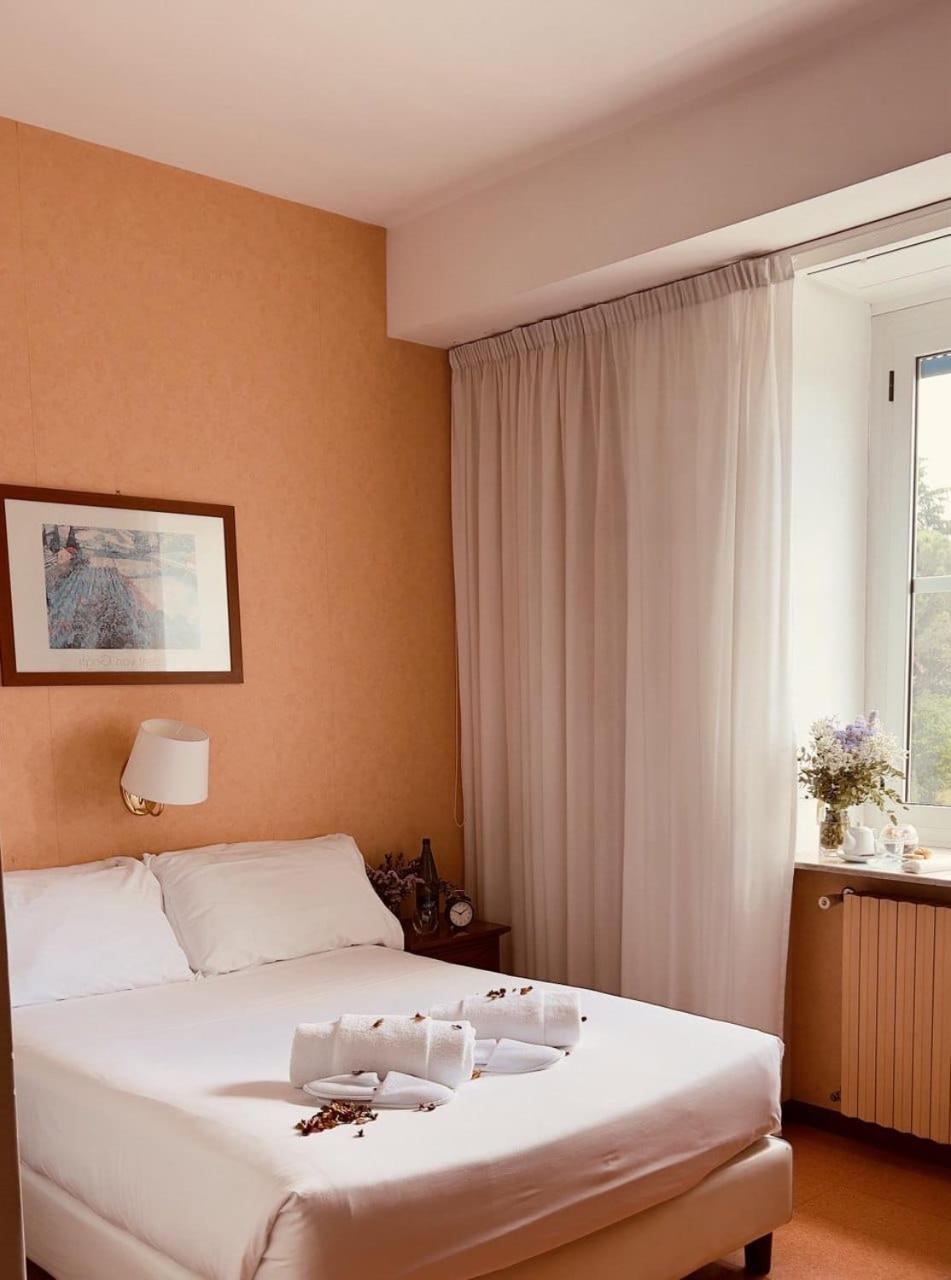 Villa Eur Parco Dei Pini Рим Номер фото